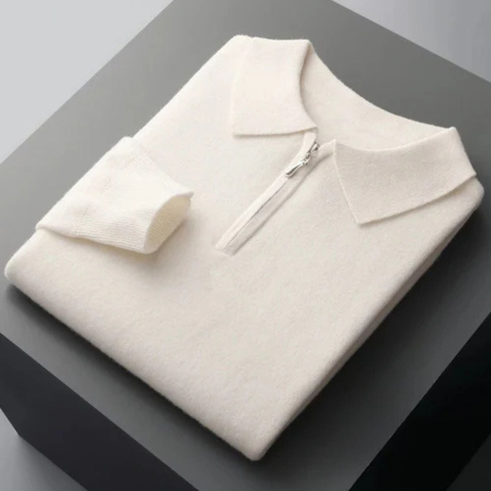 Le Polo Zippé Col Montant en Laine Mérinos Vienna