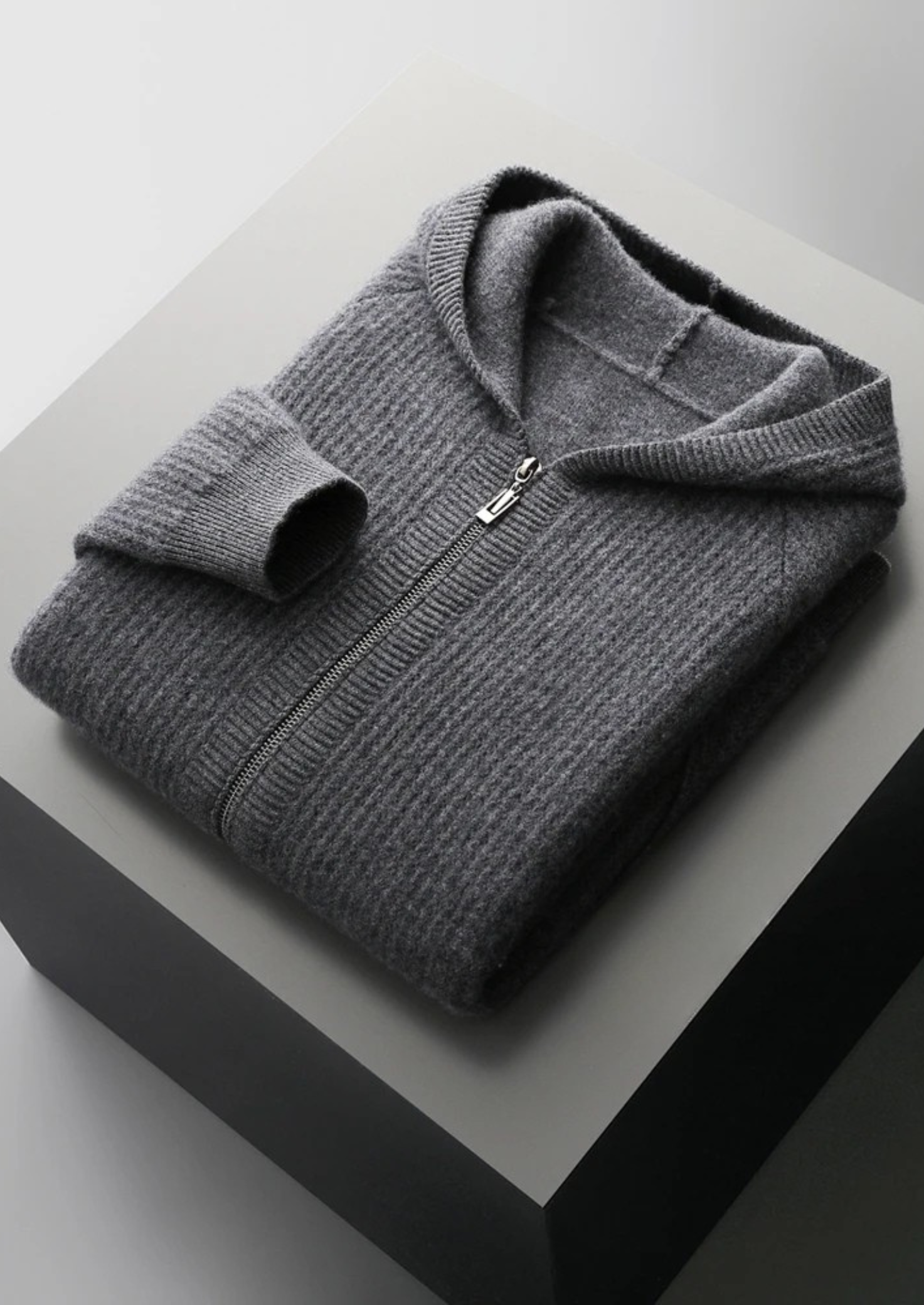 SWEAT À CAPUCHE ZIPPÉ CÔTELÉ EN LAINE NOBA