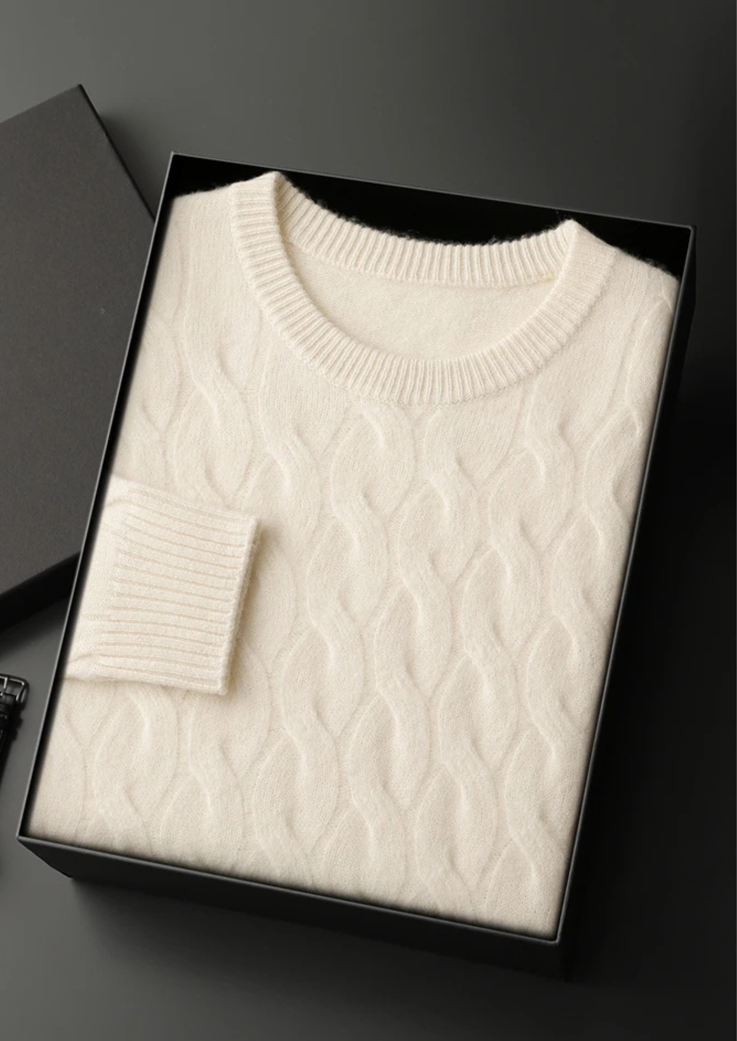 PULL RAS-DU-COU EN MAILLE CÂBLÉE NOBA