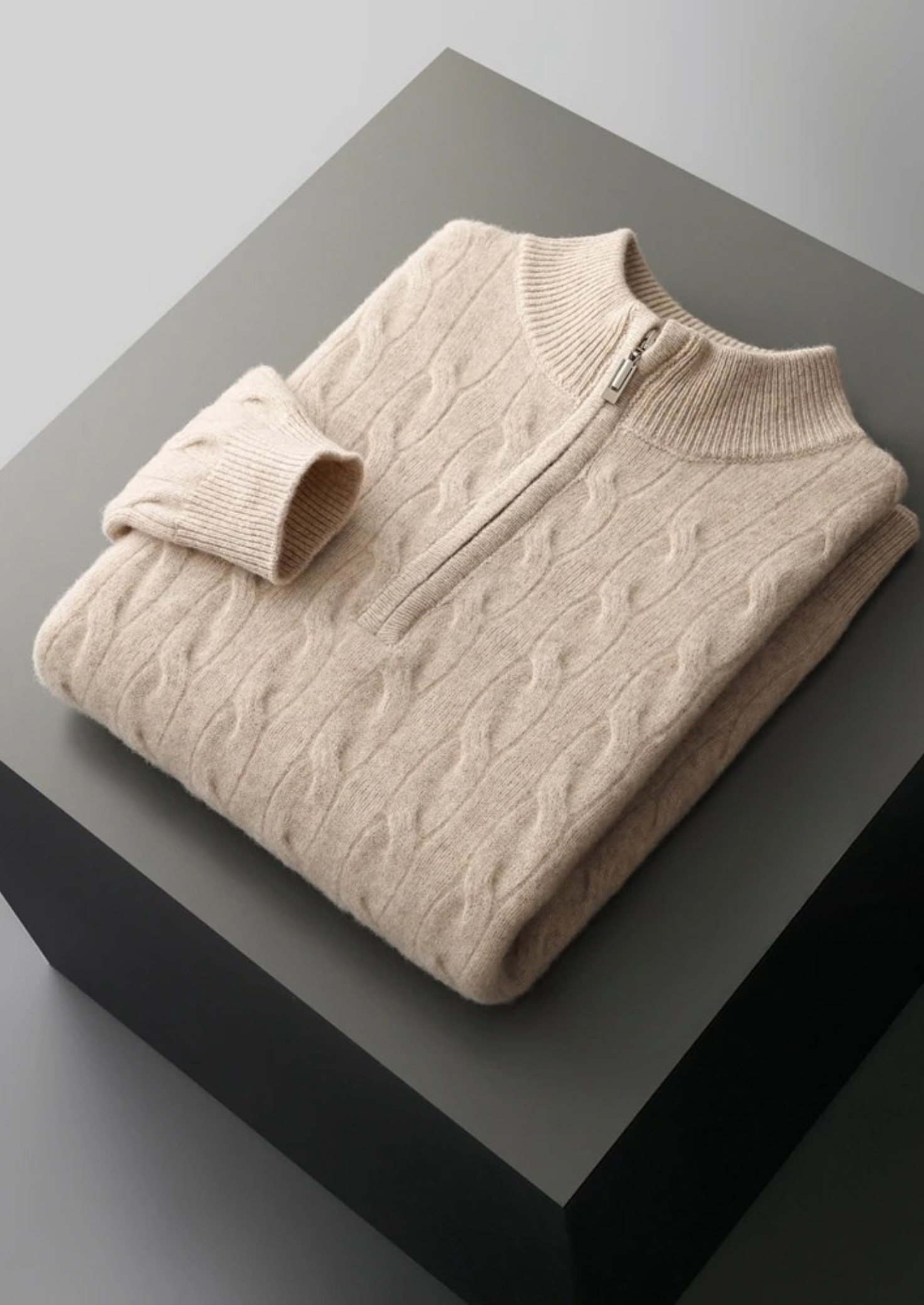PULL NOBA À COL MONTANT ZIPPÉ EN LAINE TORSADÉE