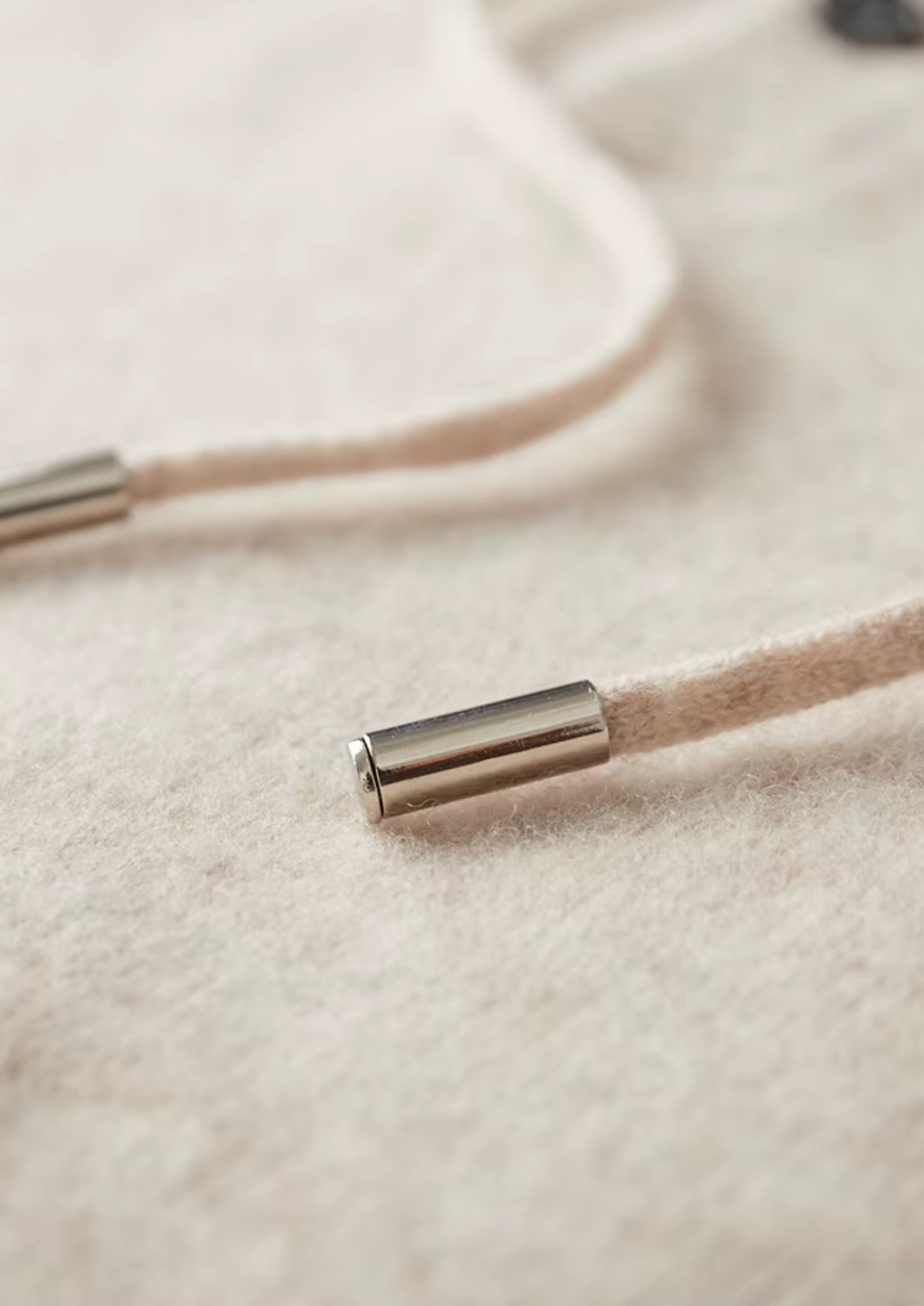 SWEAT À CAPUCHE BOUTONNÉ EN LAINE NOBA
