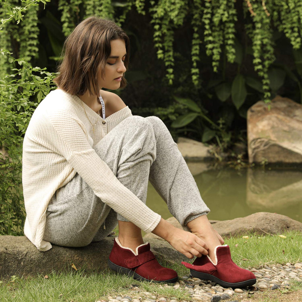 Bottine ajustable à fermoir pour femme