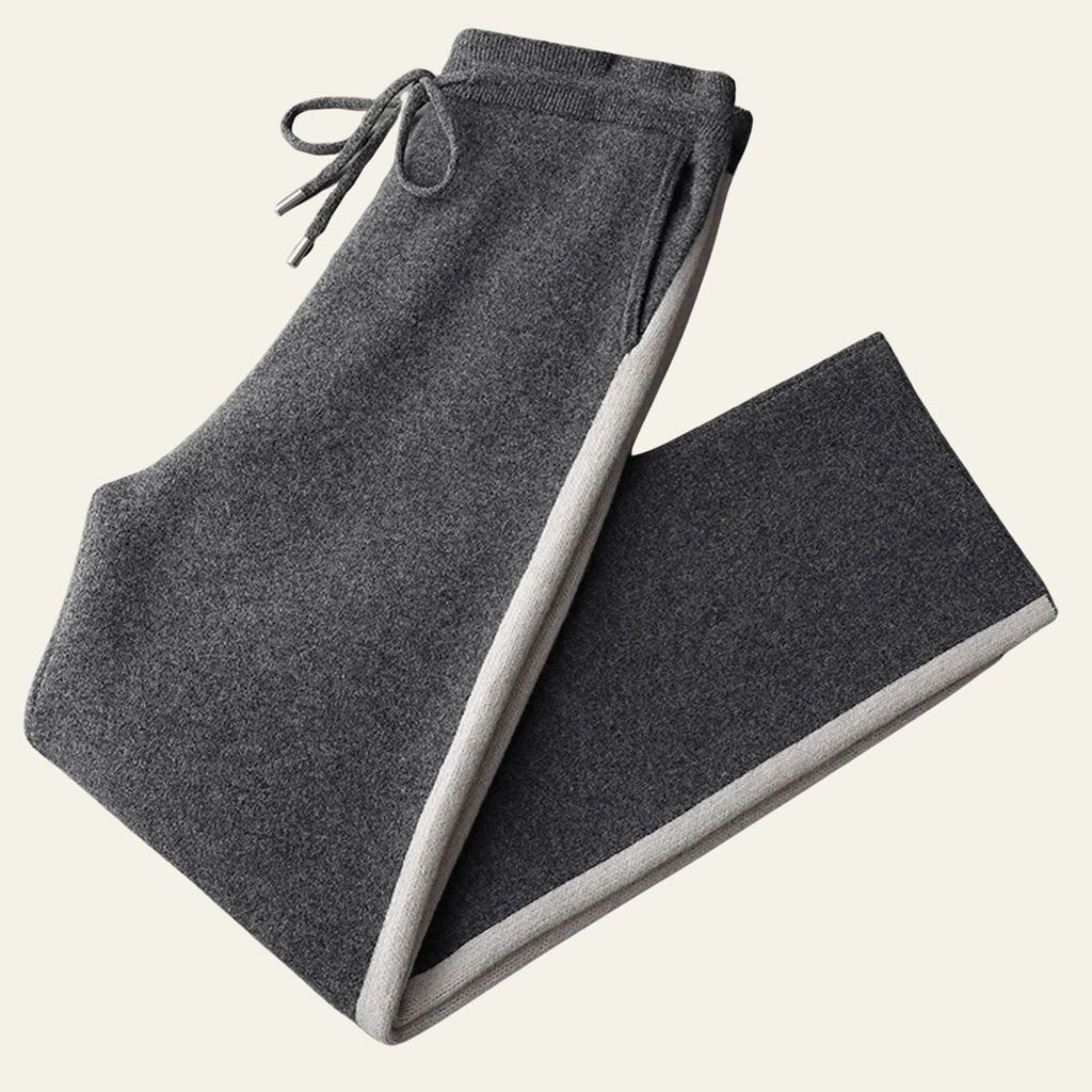 Le pantalon droit rayé en laine mérinos de Marseille